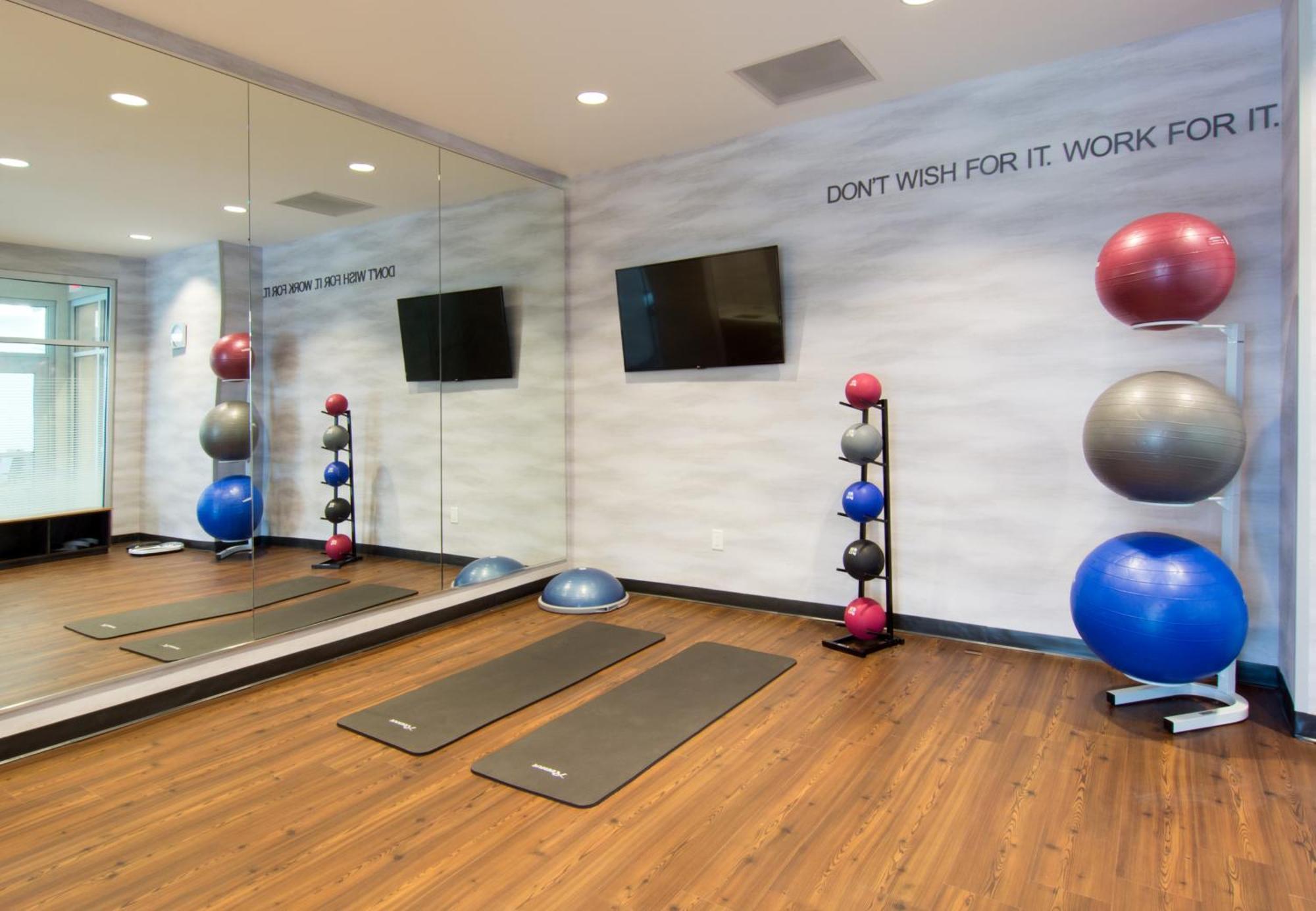 Fairfield Inn & Suites By Marriott Nashville Airport מראה חיצוני תמונה